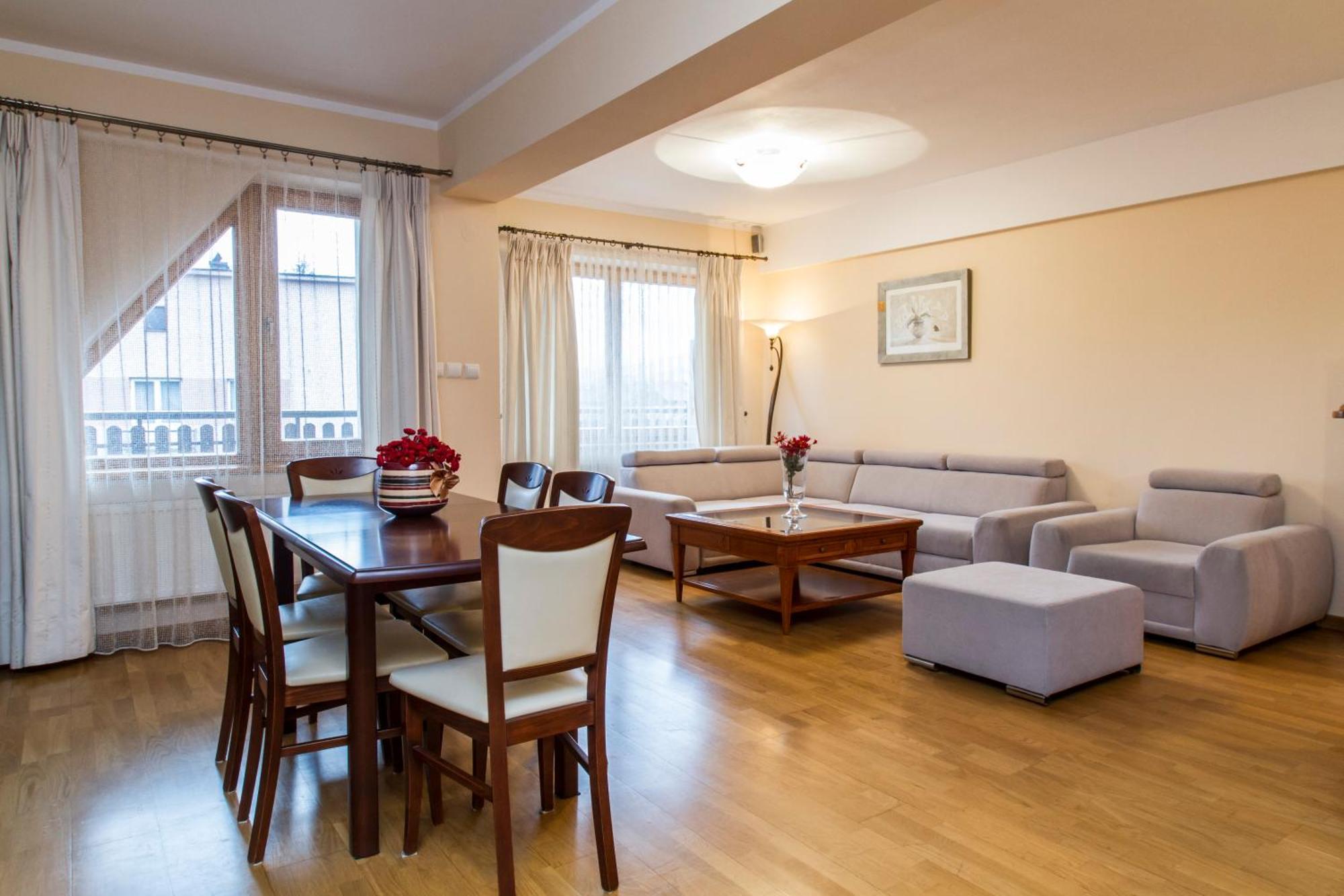 Udanypobyt Apartamenty Orkana Park Centrum زاكوباني المظهر الخارجي الصورة